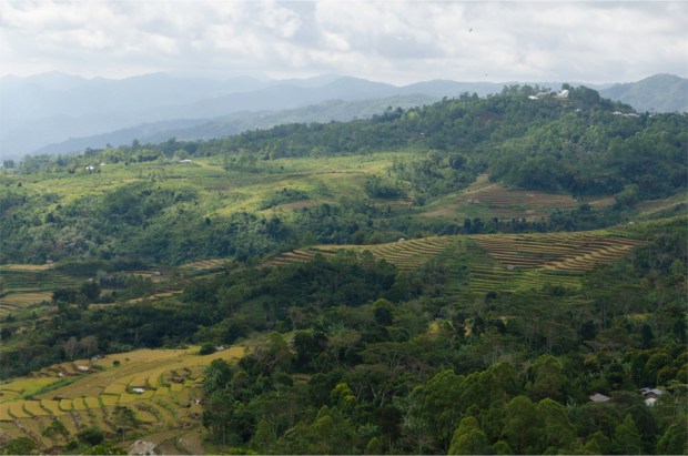 The undulating landscape near Rana Mese
