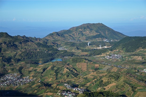 Telaga Warna ("Coloured Lake") and Sikidang Crater from afar