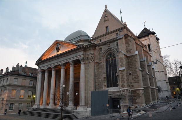 The eclectic west front of St. Pierre Cathedral